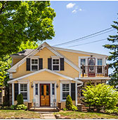 Beach Cottage Inn in Linconville Maine