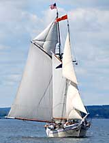 Schooner Heritage under sail